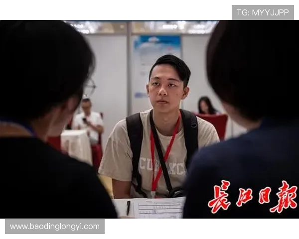 付豪：在挑战与机遇中不断成长的青年创业者之路